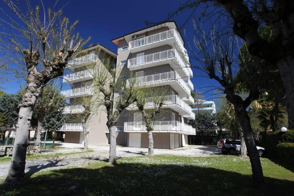 Pineta Suite Cervia Bagian luar foto